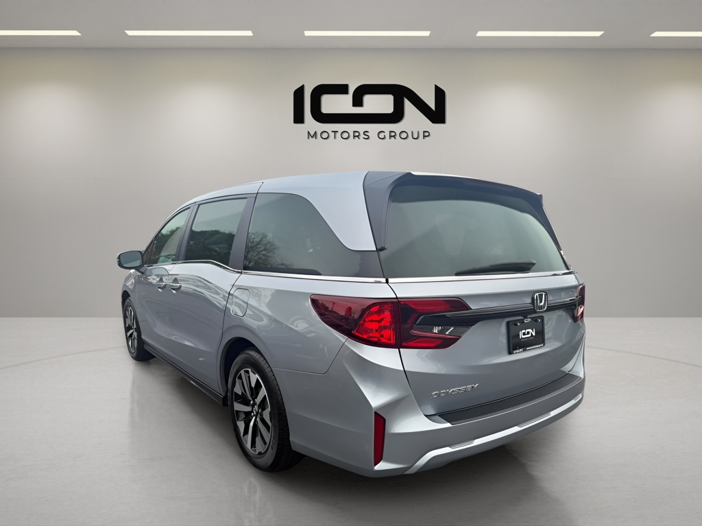 Used 2025 Honda Odyssey Van
