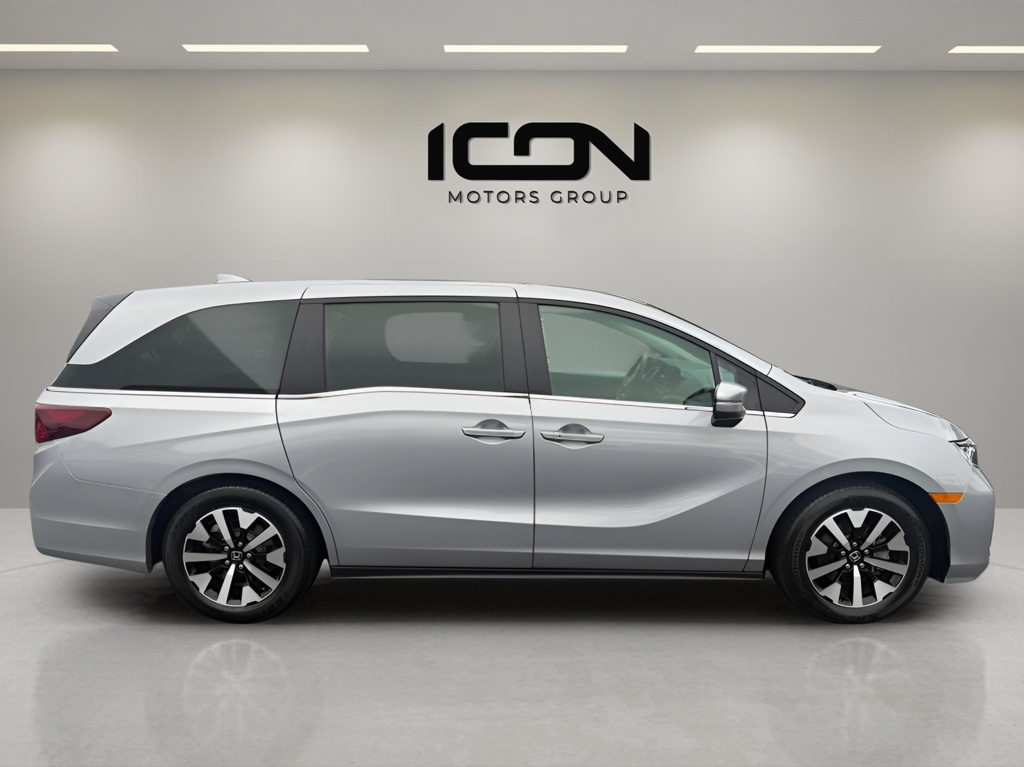 Used 2025 Honda Odyssey Van