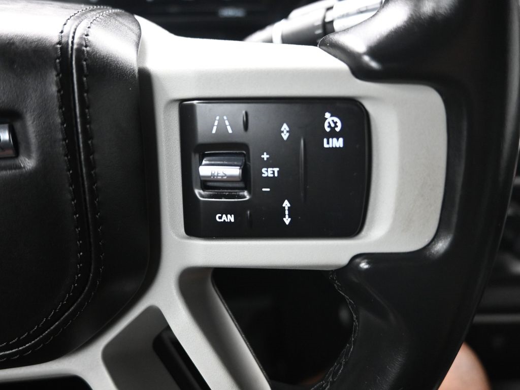 2022 Land Rover Defender X-Dynamic HSE photo 14