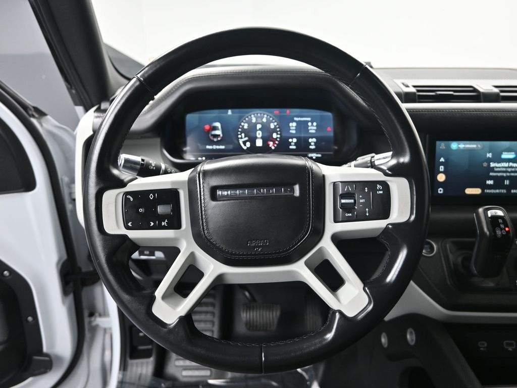 2022 Land Rover Defender X-Dynamic HSE photo 18