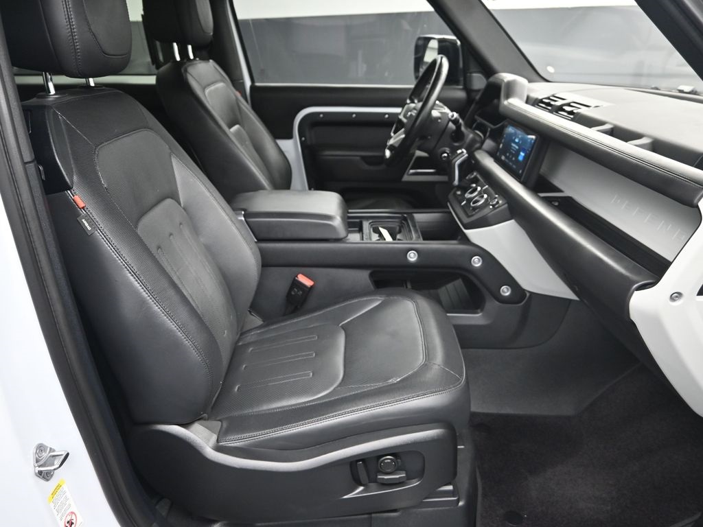 2022 Land Rover Defender X-Dynamic HSE photo 23