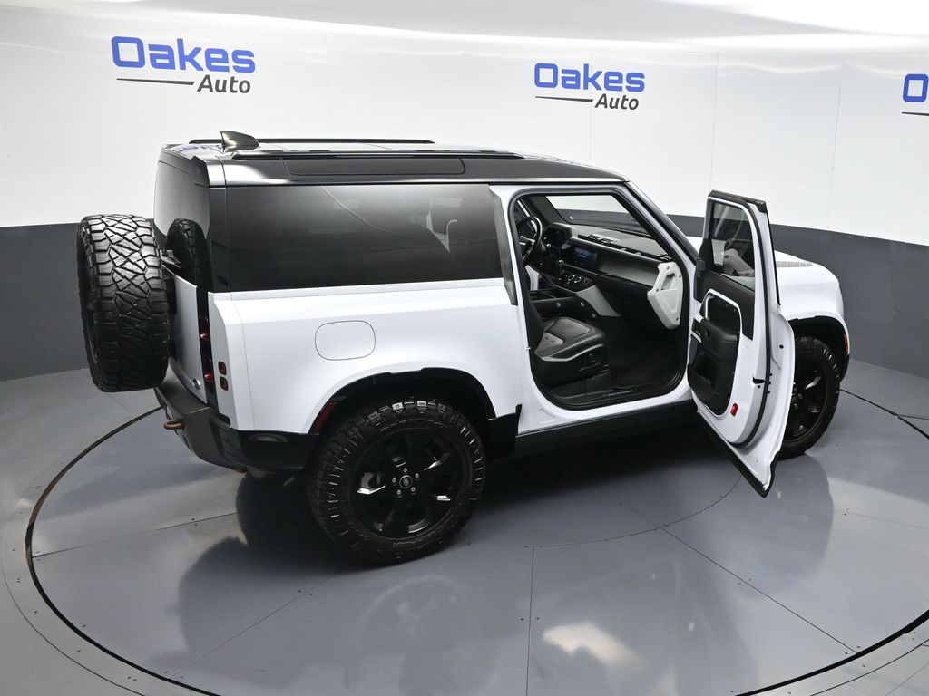 2022 Land Rover Defender X-Dynamic HSE photo 43