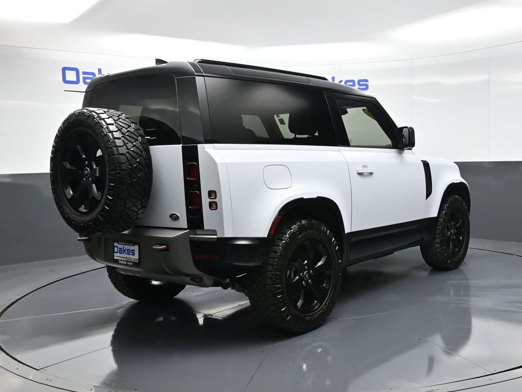 2022 Land Rover Defender X-Dynamic HSE photo 5