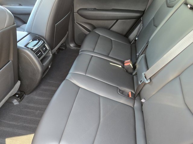 used 2021 Cadillac XT5 car, priced at $32,800