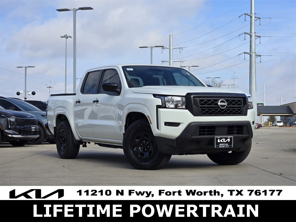 2022 Nissan Frontier S's photo