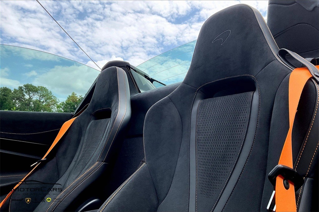 2025 McLaren 750S RWD Convertible
