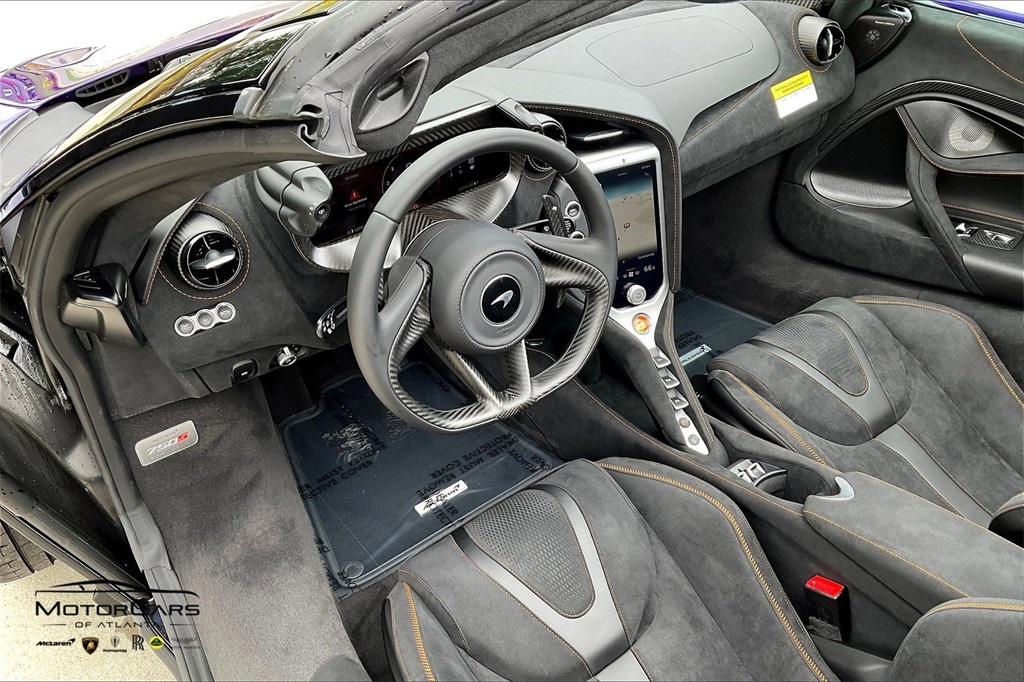 2025 McLaren 750S RWD Convertible