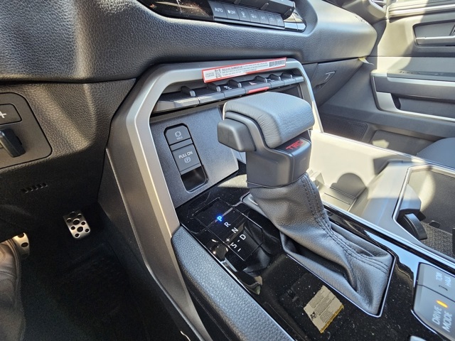 2026 Toyota Tundra SR5 CrewMax photo 10