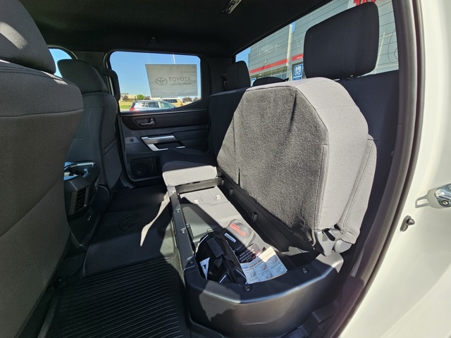 2026 Toyota Tundra SR5 CrewMax photo 17