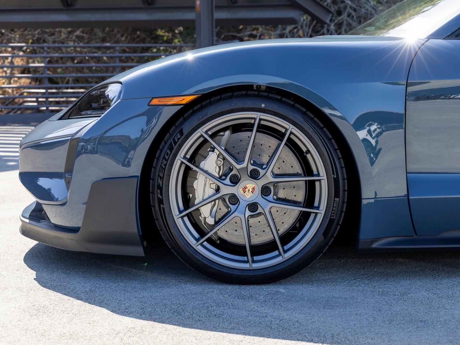 2025 Porsche Taycan Turbo GT Weissach Package photo 15