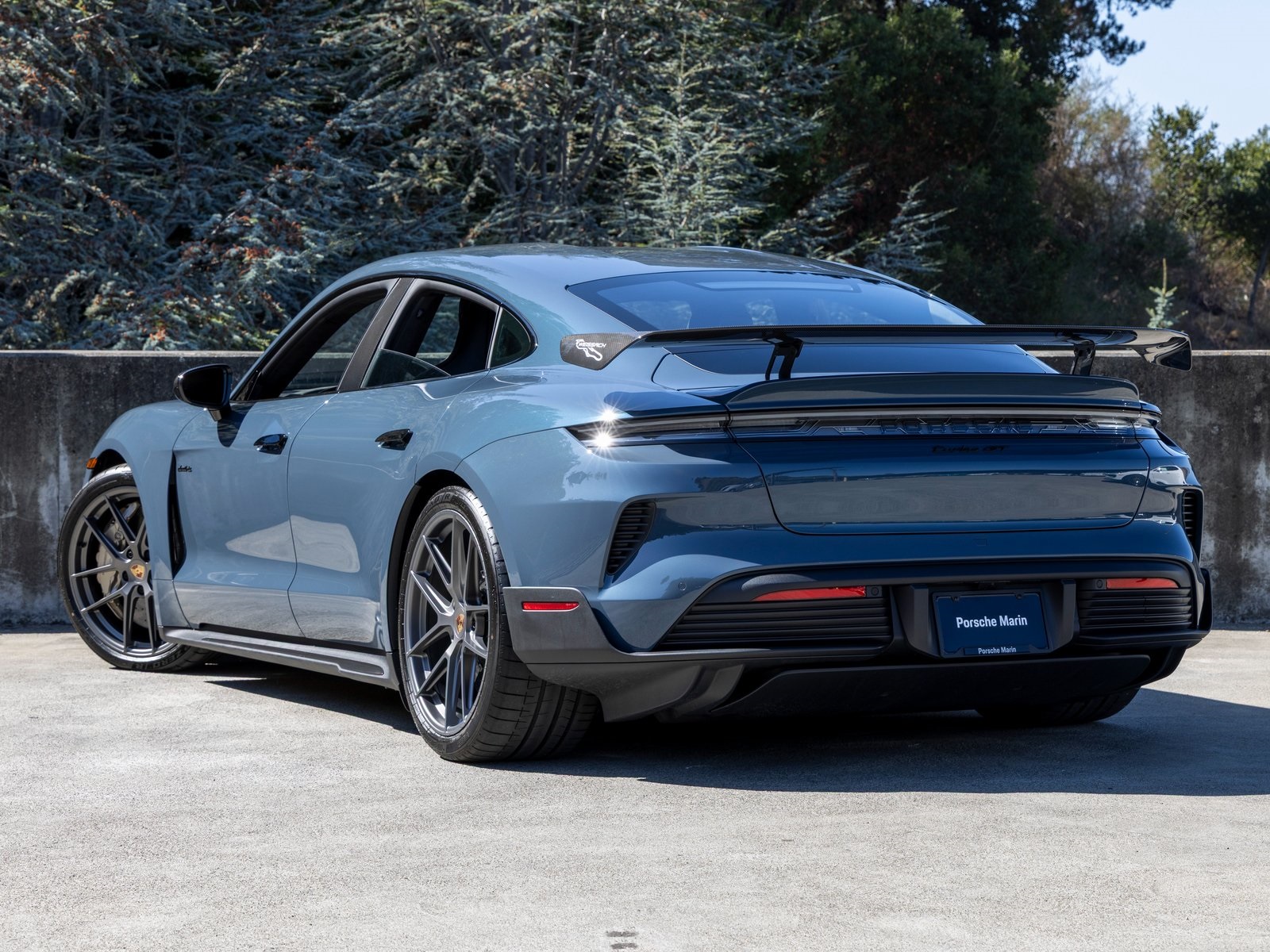 2025 Porsche Taycan Turbo GT Weissach Package photo 3