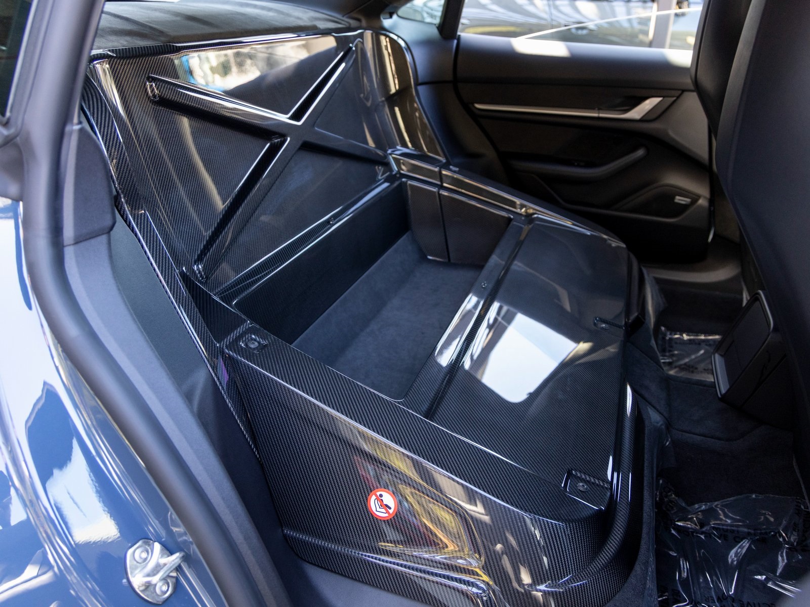 2025 Porsche Taycan Turbo GT Weissach Package photo 49