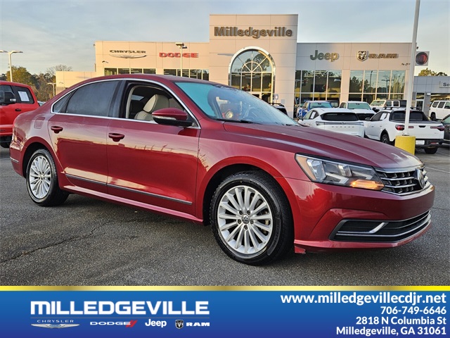 2017 Volkswagen Passat SE's photo