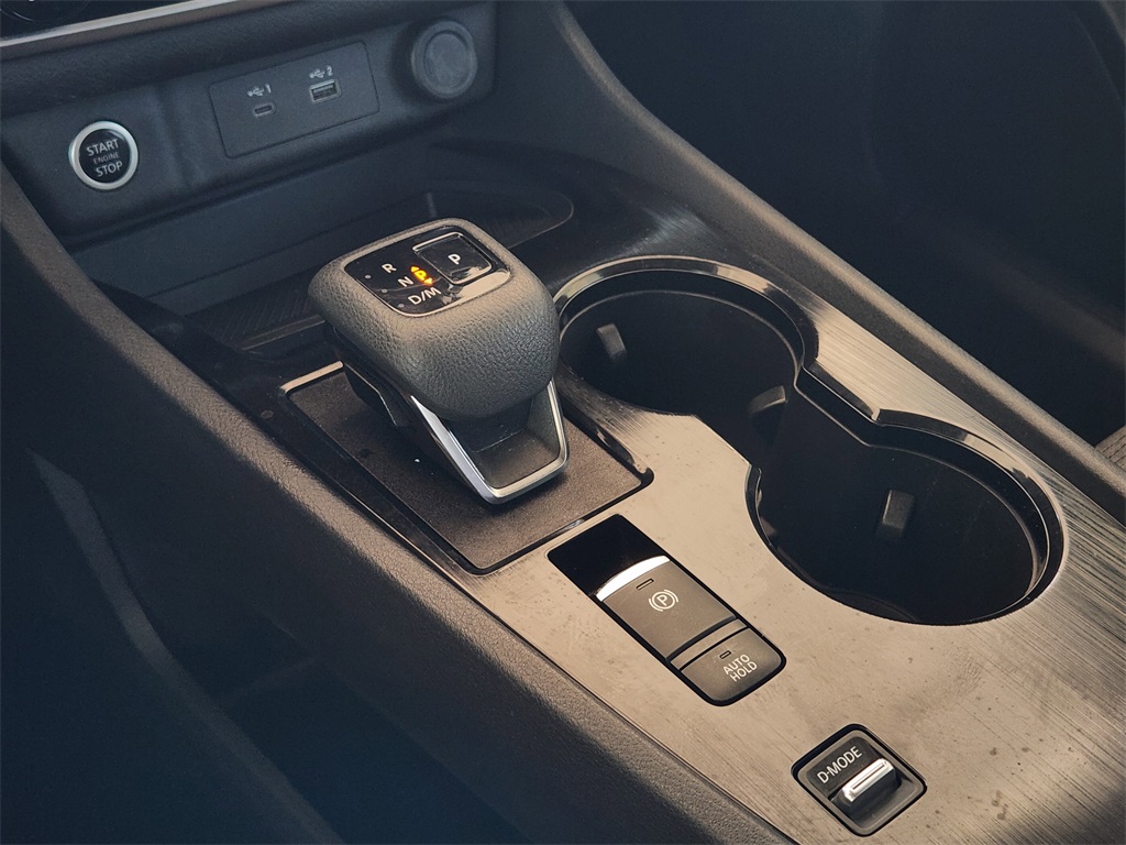 2023 Nissan Rogue SV photo 15