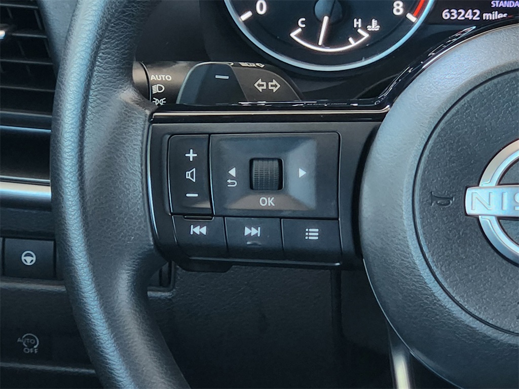 2023 Nissan Rogue SV photo 24
