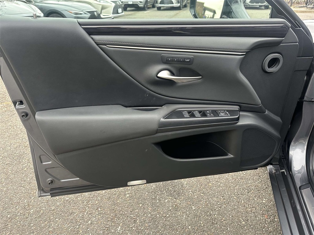 used 2021 Lexus ES car, priced at $35,995