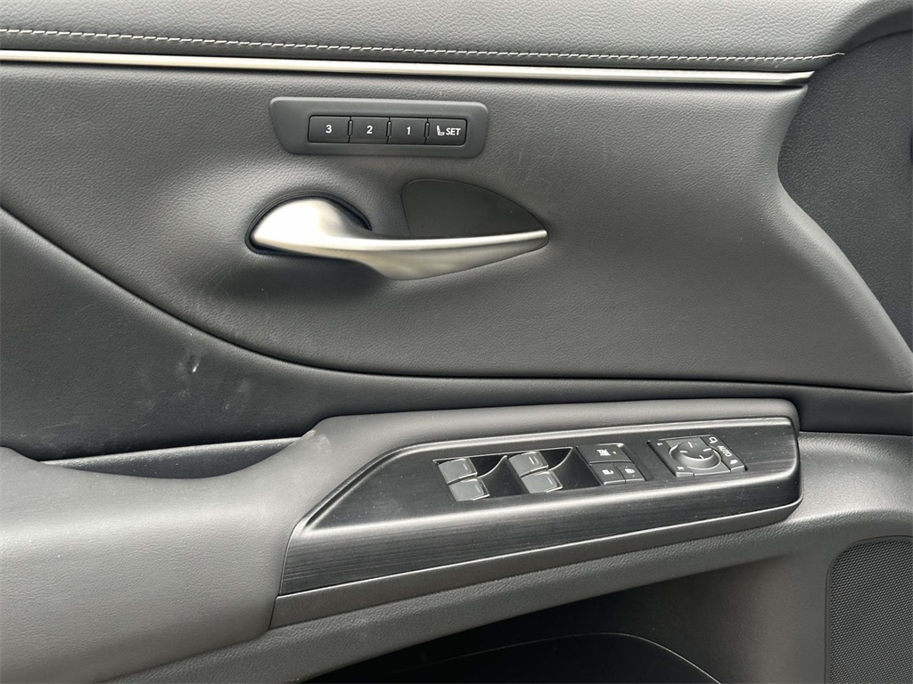 used 2021 Lexus ES car, priced at $35,995