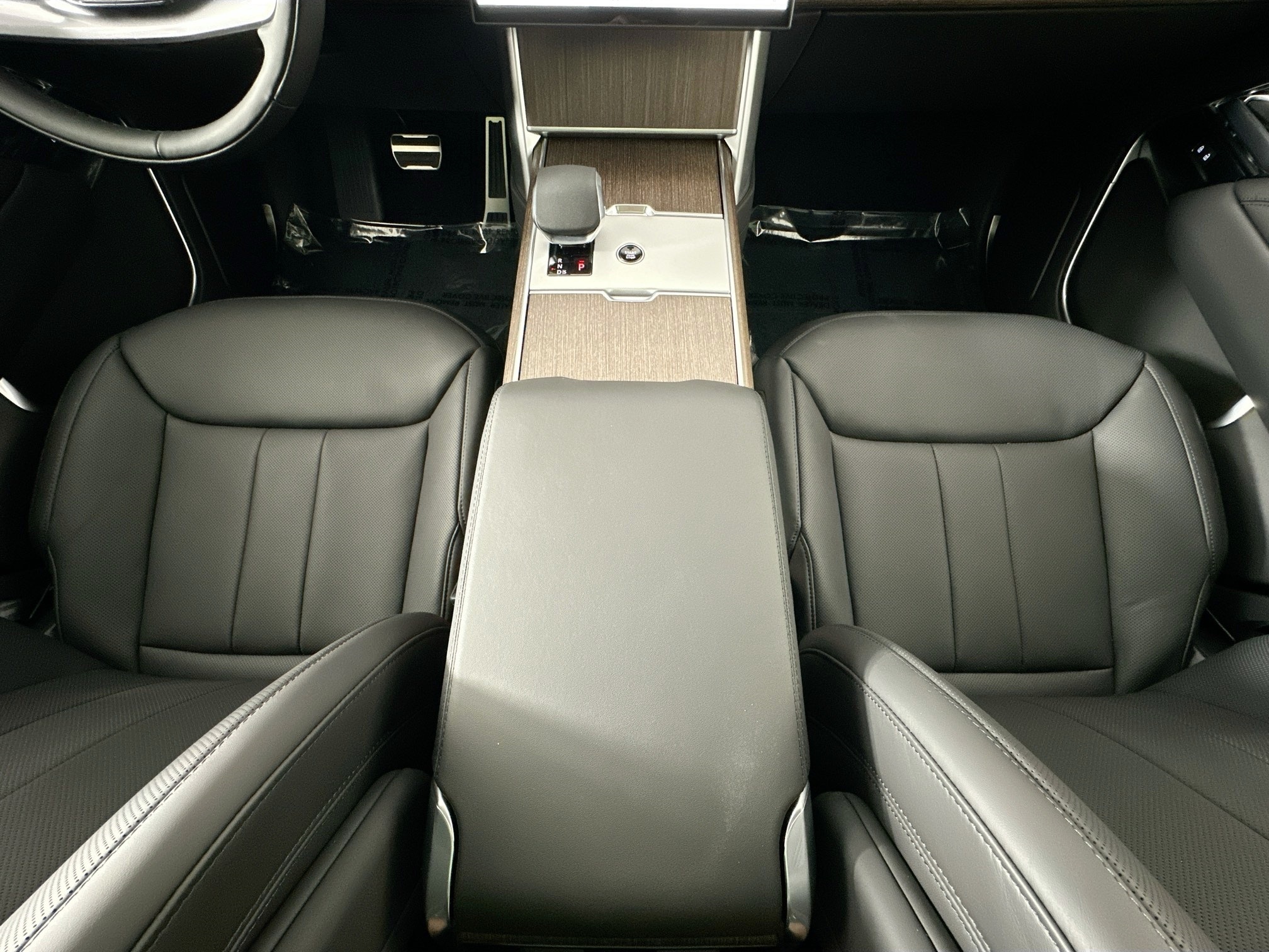 new 2025 Land Rover Range Rover car, priced at $142,530