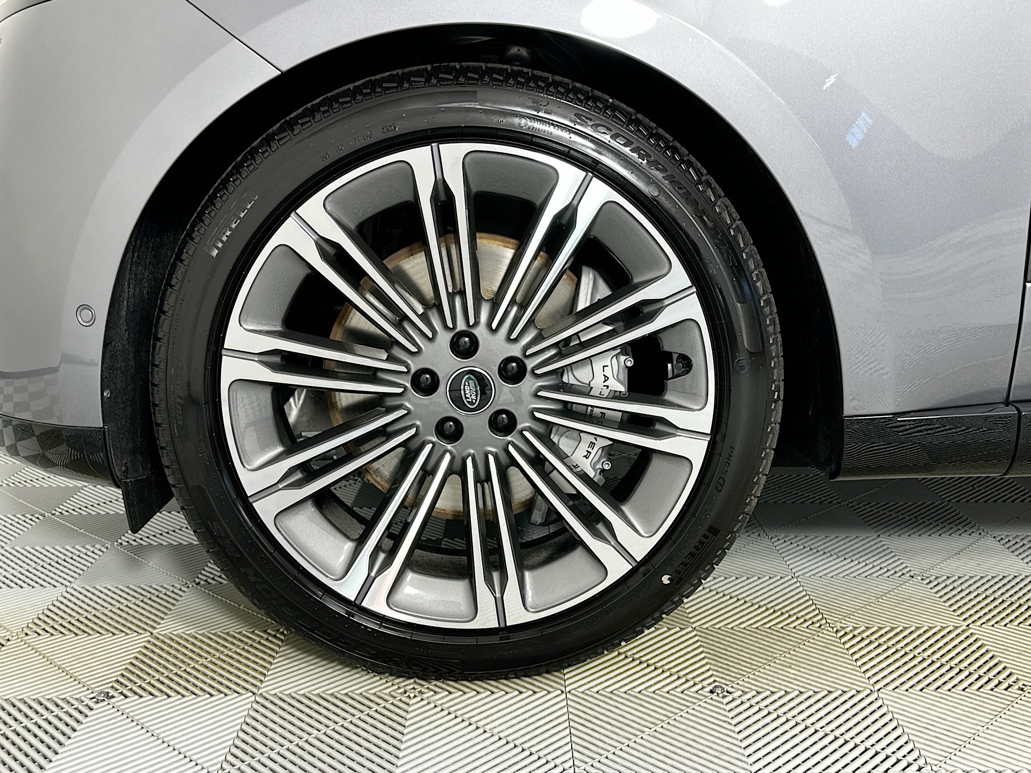 new 2025 Land Rover Range Rover car, priced at $142,530