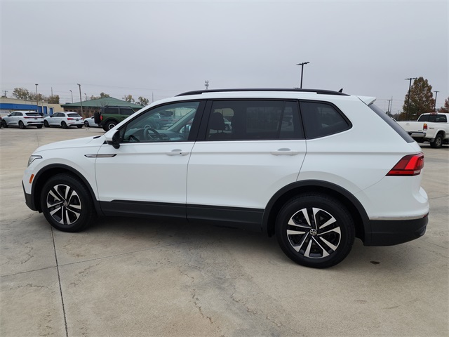2024 Volkswagen Tiguan S photo 2