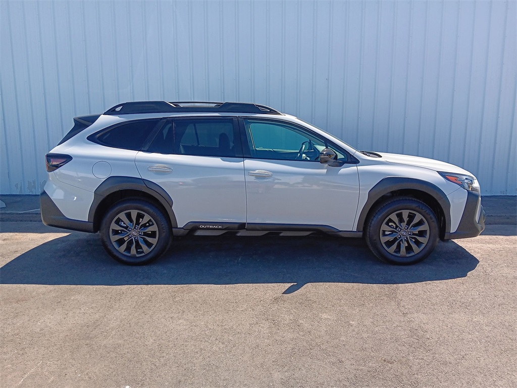 2024 Subaru Outback Onyx Edition XT photo 2