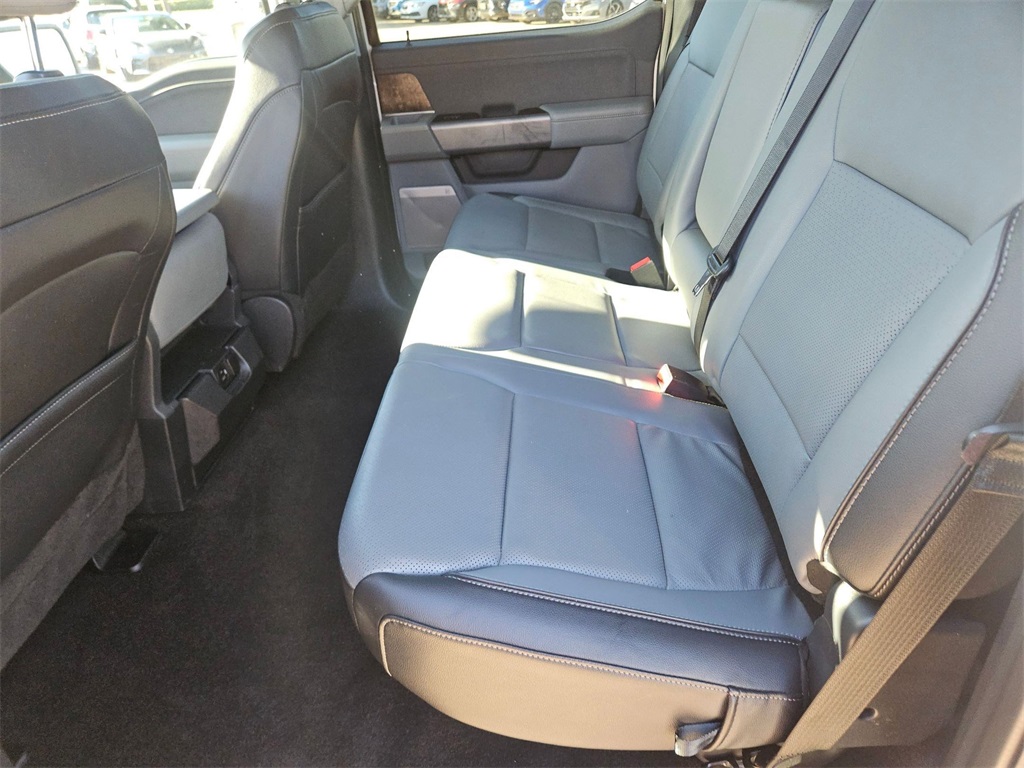 2022 Ford F-150 Lariat photo 11