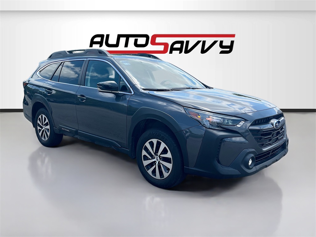 2024 Subaru Outback Premium's photo