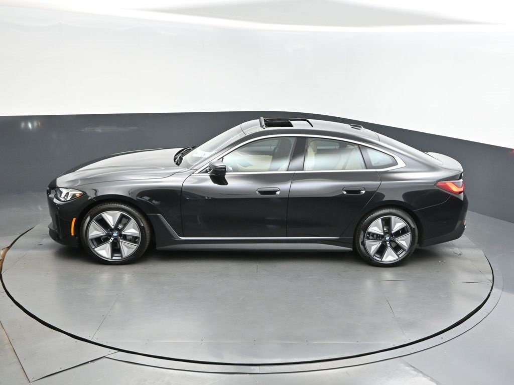 2025 Black Sapphire Metallic BMW i4 eDrive40 RWD Hatchback