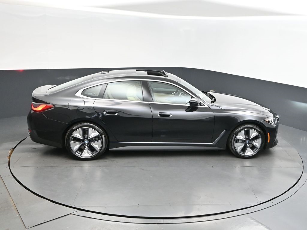 2025 Black Sapphire Metallic BMW i4 eDrive40 RWD Hatchback