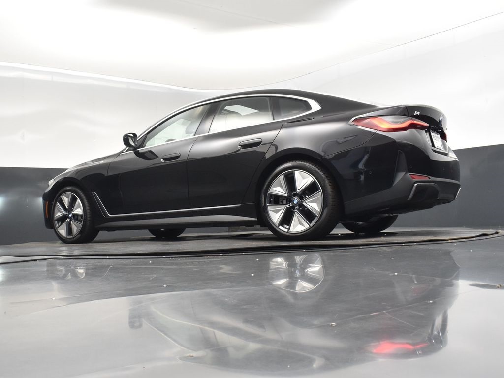 2025 Black Sapphire Metallic BMW i4 eDrive40 RWD Hatchback