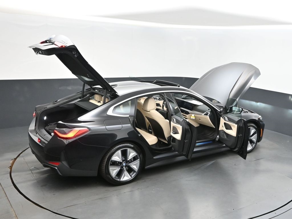 2025 Black Sapphire Metallic BMW i4 eDrive40 RWD Hatchback