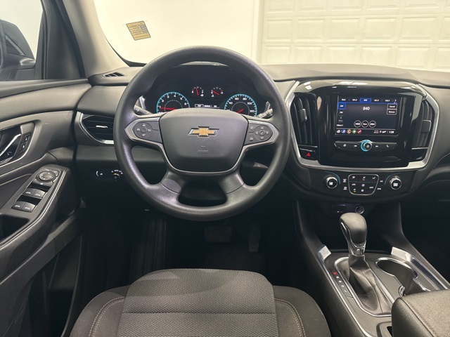 used 2021 Chevrolet Traverse car, priced at $19,998