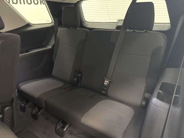 used 2021 Chevrolet Traverse car, priced at $19,998