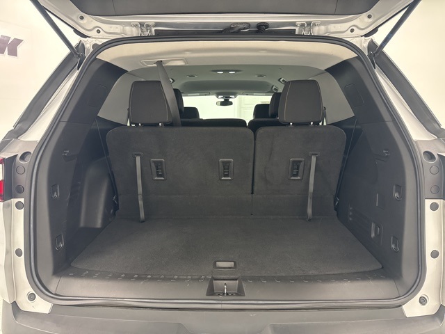 used 2021 Chevrolet Traverse car, priced at $19,998