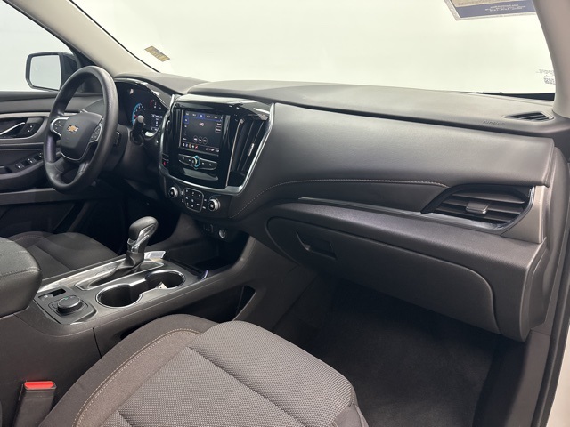 used 2021 Chevrolet Traverse car, priced at $19,998