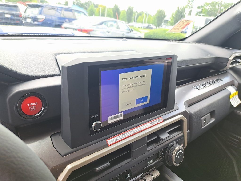 2025 Toyota Tacoma TRD Sport Double Cab photo 11