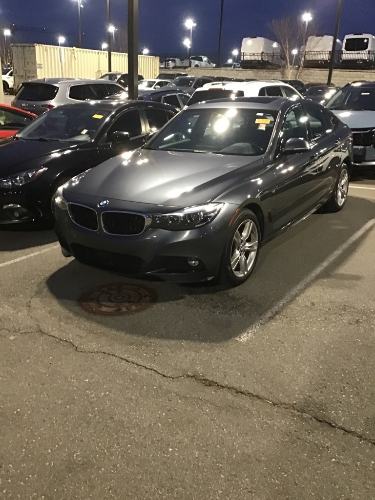 2019 BMW 3 Series 330i's photo