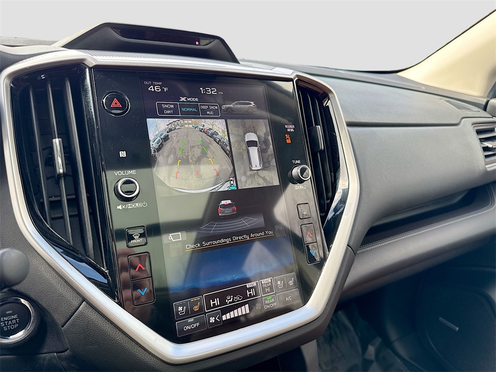 2024 Subaru Ascent Touring photo 13