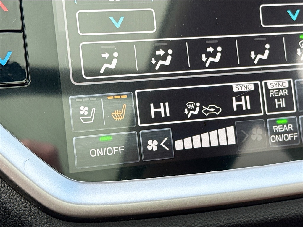 2024 Subaru Ascent Touring photo 20