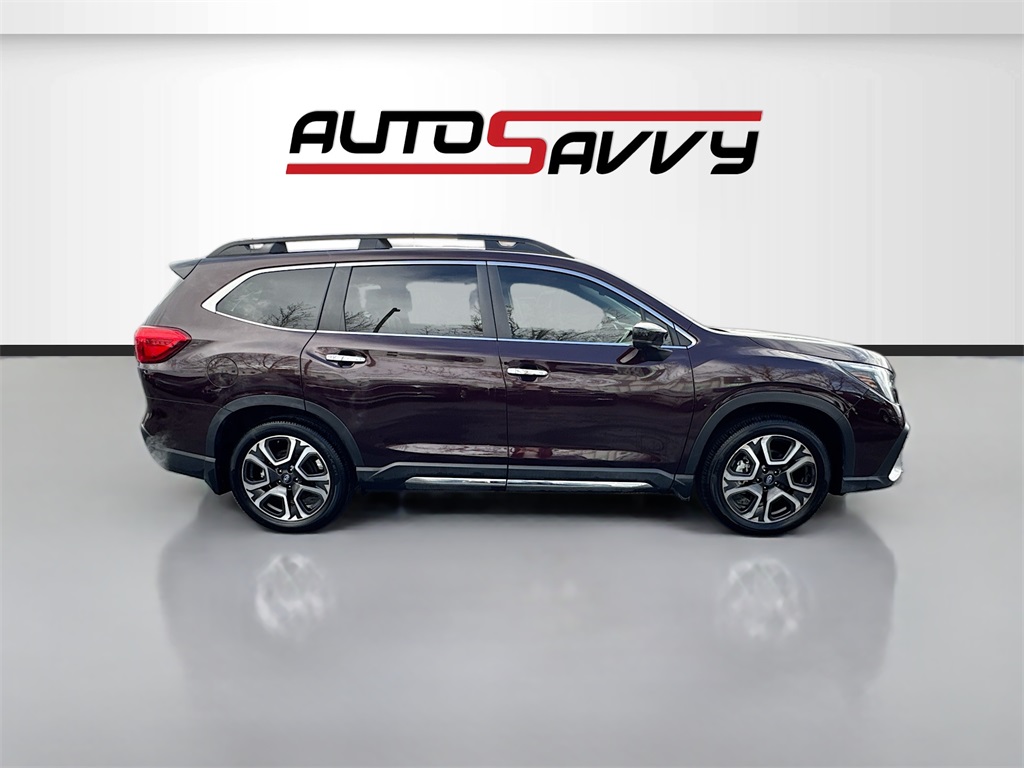 2024 Subaru Ascent Touring photo 7