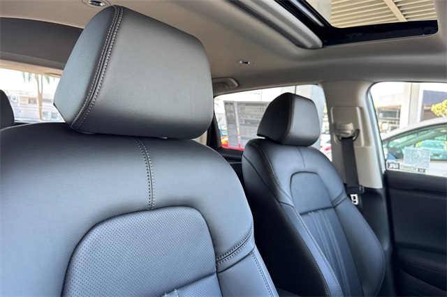 2026 Honda HR-V EX-L photo 19