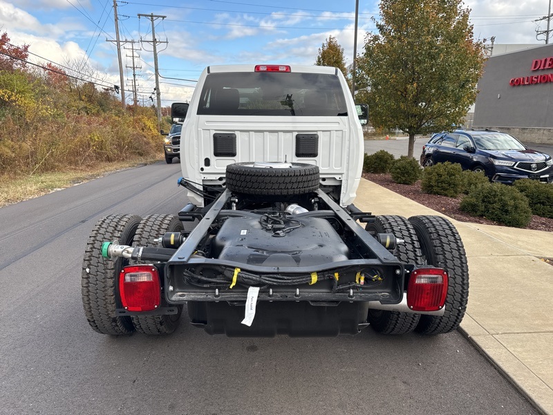 2026 Ram 5500 Tradesman photo 4
