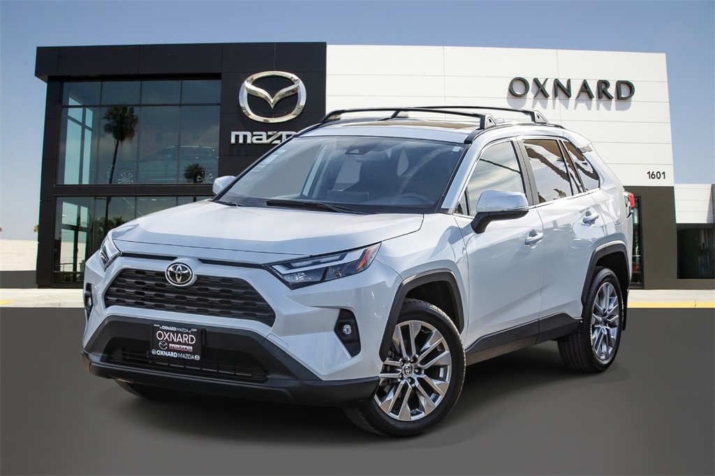 2023 Toyota RAV4 XLE Premium's photo
