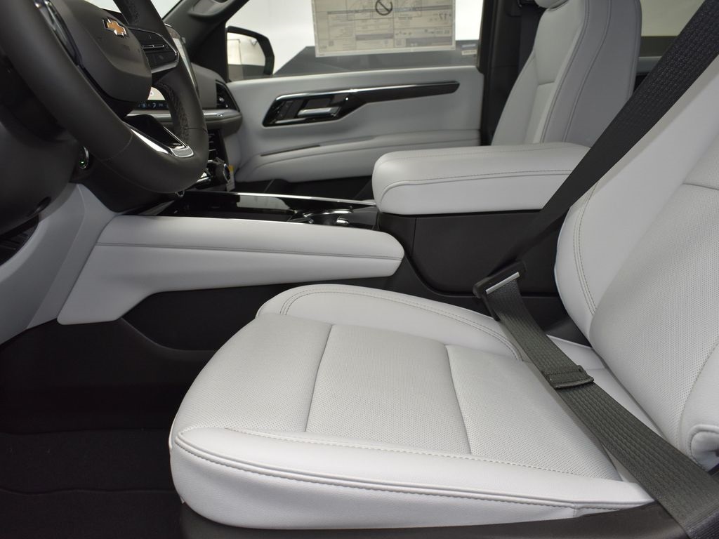 2025 Black Chevrolet Suburban Premier RWD SUV