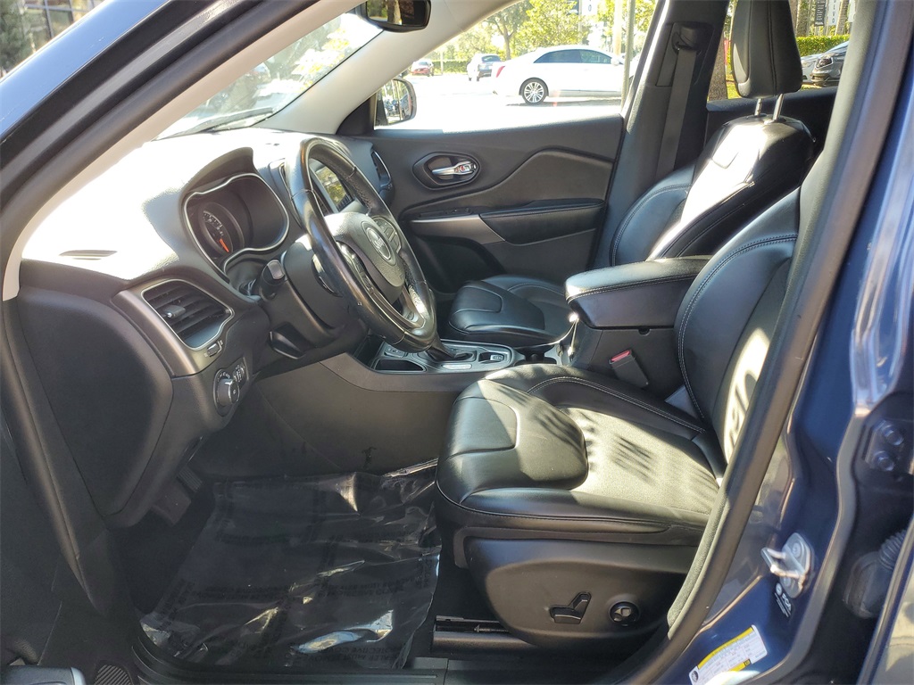 used 2021 Jeep Cherokee car, priced at $15,685