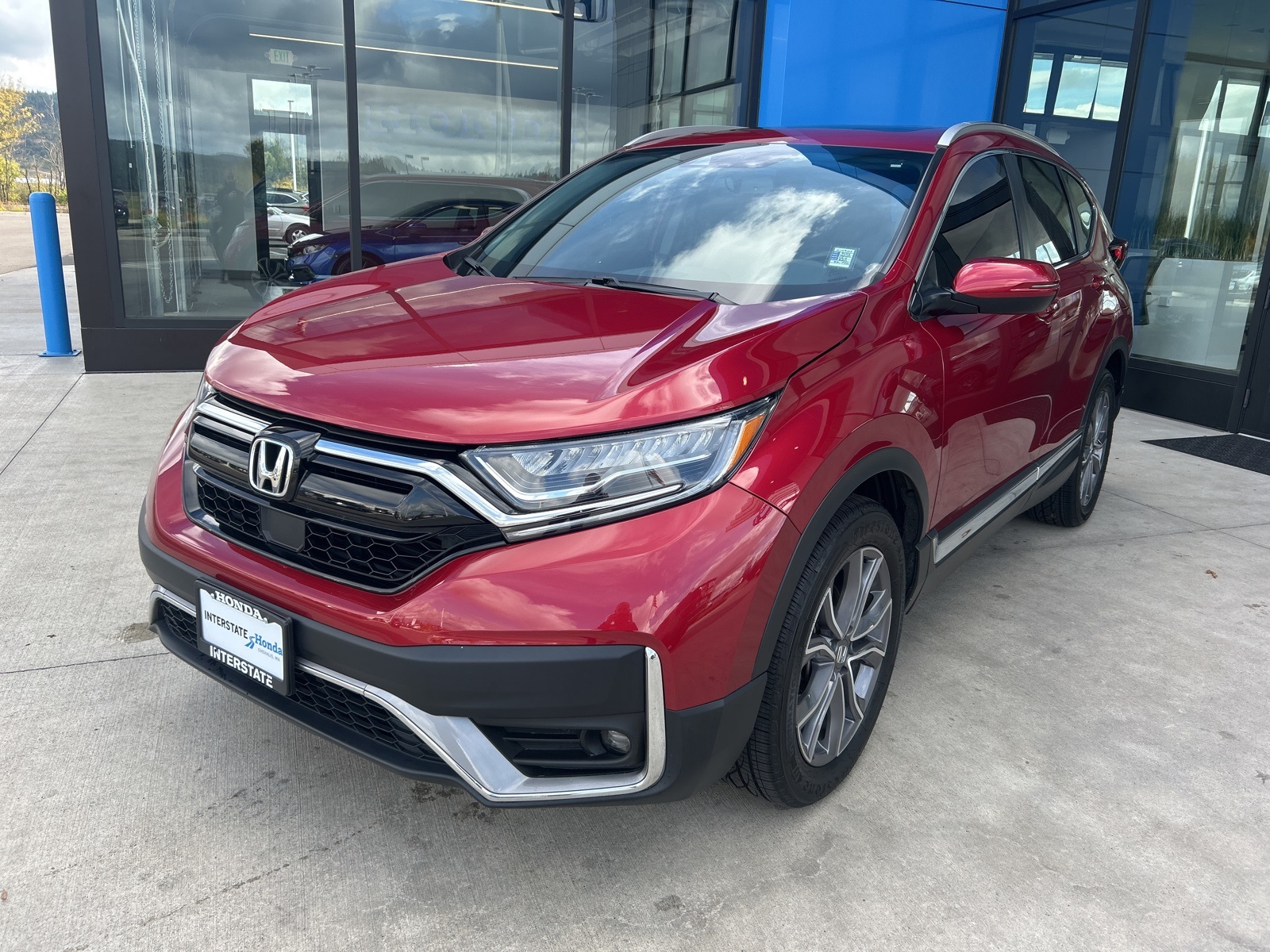 2022 Honda CR-V Touring's photo