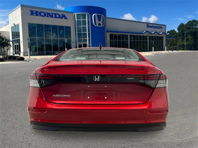 2025 Honda Accord SE photo 4