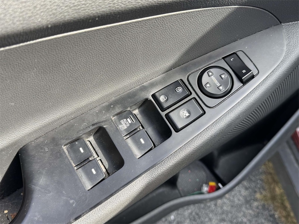 2019 Hyundai Tucson SE photo 14