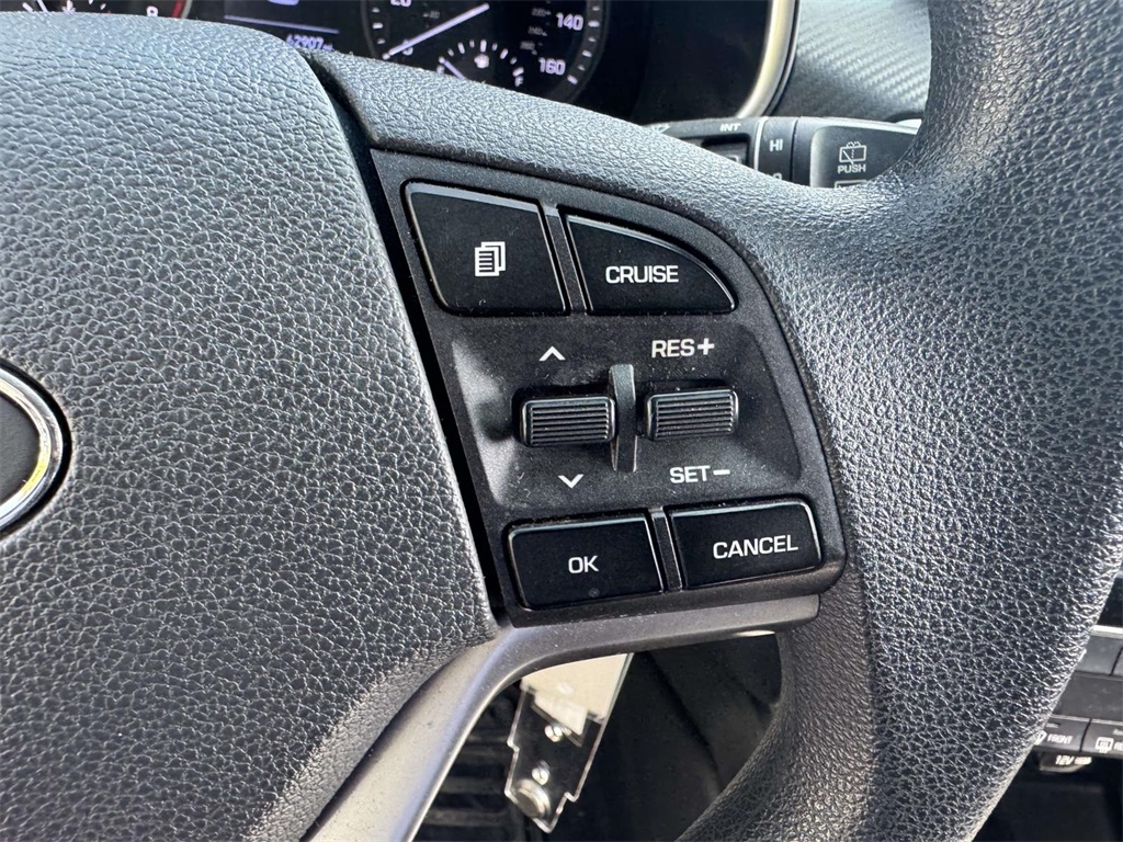 2019 Hyundai Tucson SE photo 18