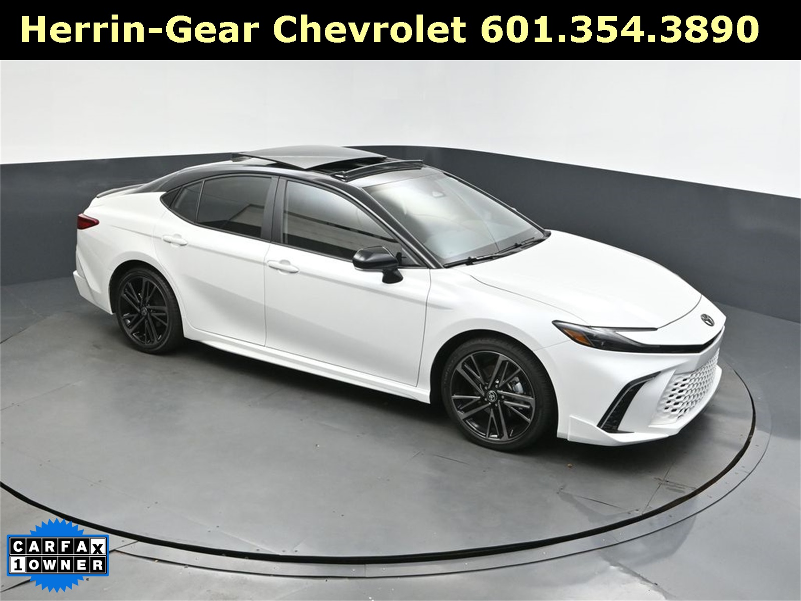 2025 Pear Toyota Camry XSE FWD Sedan
